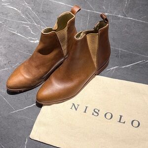 Nisolo Women’s Tan Leather Booties